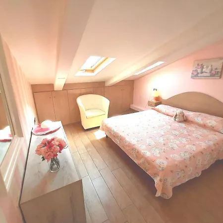 La Mansarda Bianca Nápoly